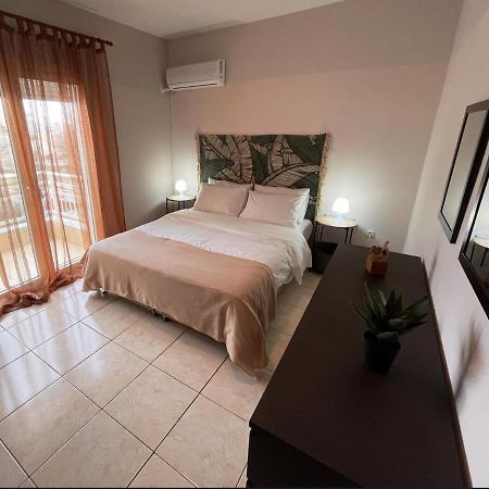 Raise Mirivili Serviced Apartment アレクサンドルポリス エクステリア 写真