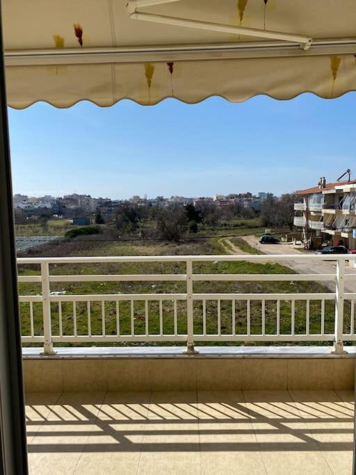 Raise Mirivili Serviced Apartment アレクサンドルポリス エクステリア 写真