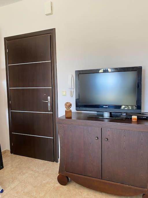 Raise Mirivili Serviced Apartment アレクサンドルポリス エクステリア 写真